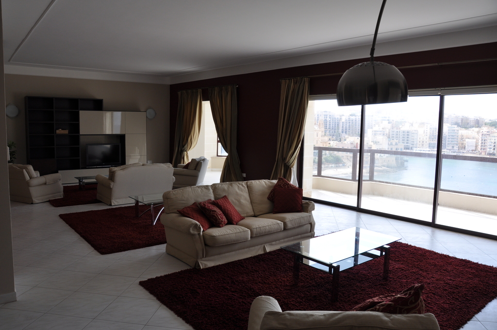 Sliema Seafront Apartment's Image 4