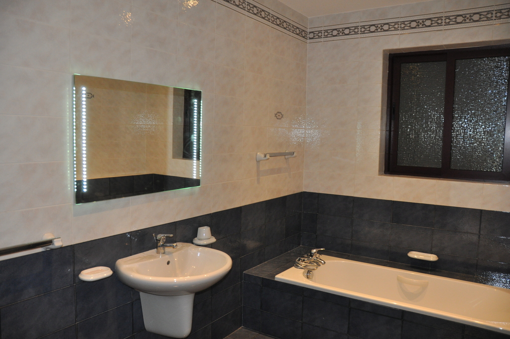 Sliema Seafront Apartment's Image 11