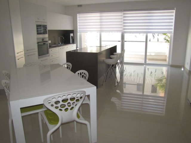 P_000125_kitchen_(5).JPG