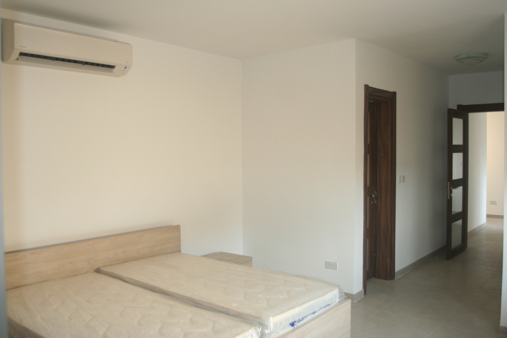 Quality main bedroom