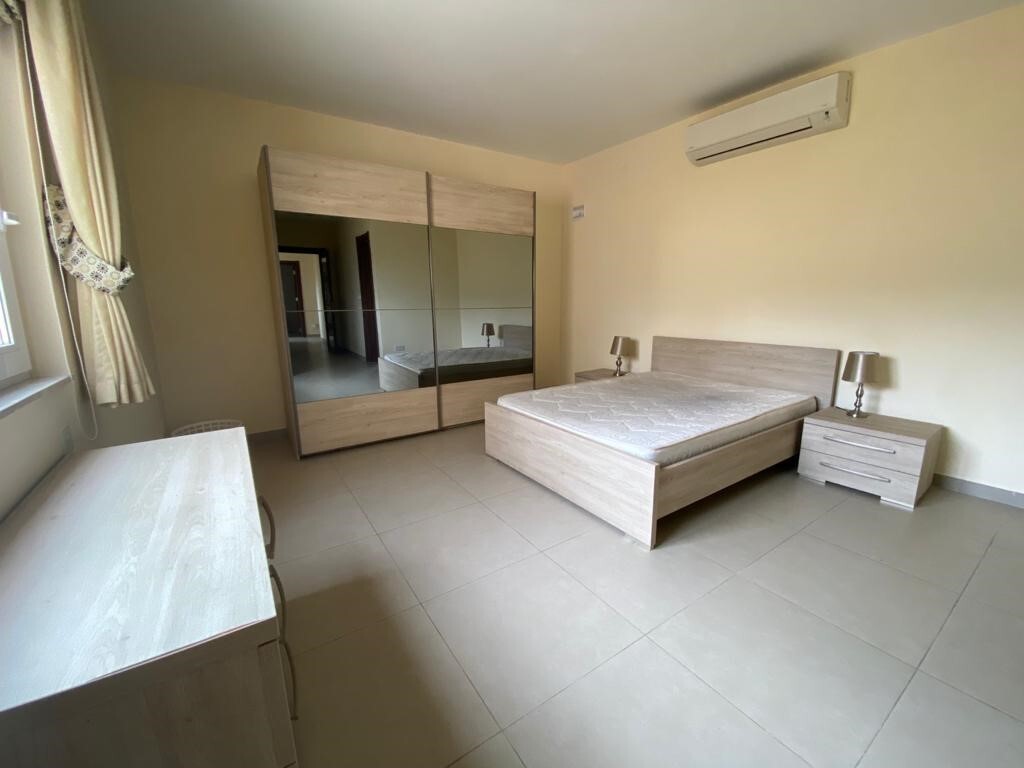 St Julians Furnished Penthouse's Image 4