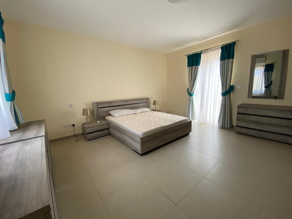 St Julians Furnished Penthouse's Image 5