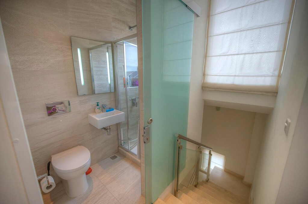 Ibragg Furnished Semi-detached Villa's Image 20