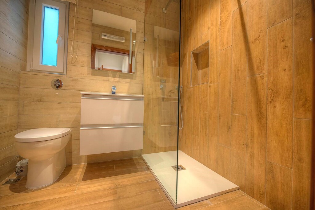 Ibragg Furnished Semi-detached Villa's Image 19