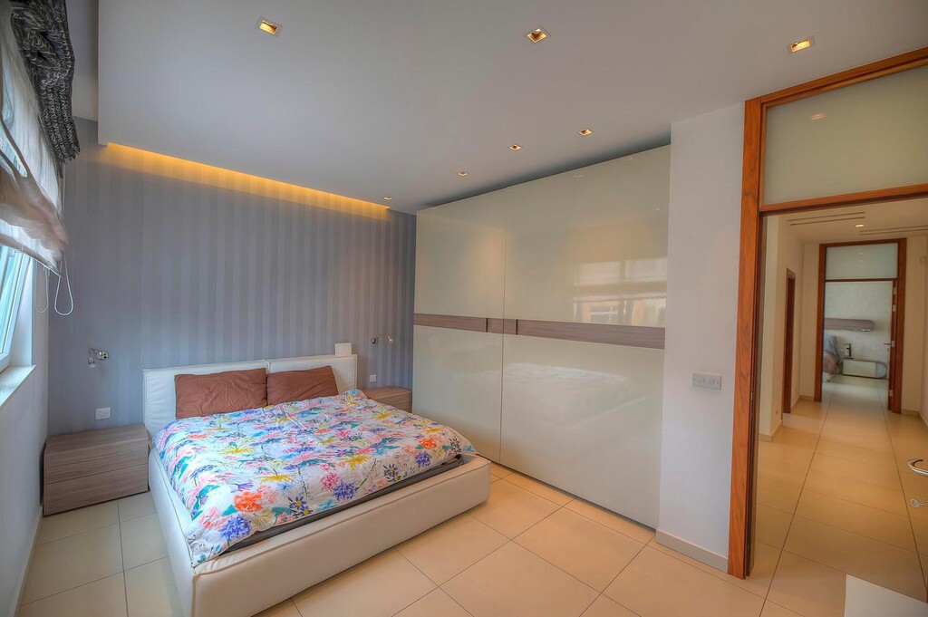 Ibragg Furnished Semi-detached Villa's Image 15