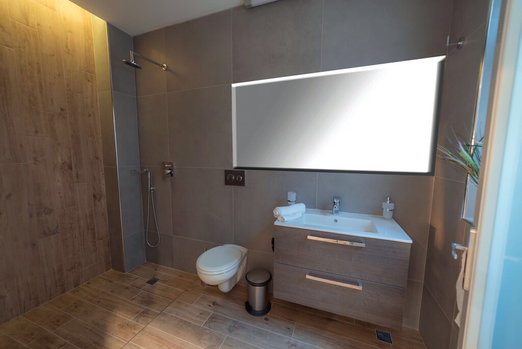 Luxury seafront apartment's Image 4