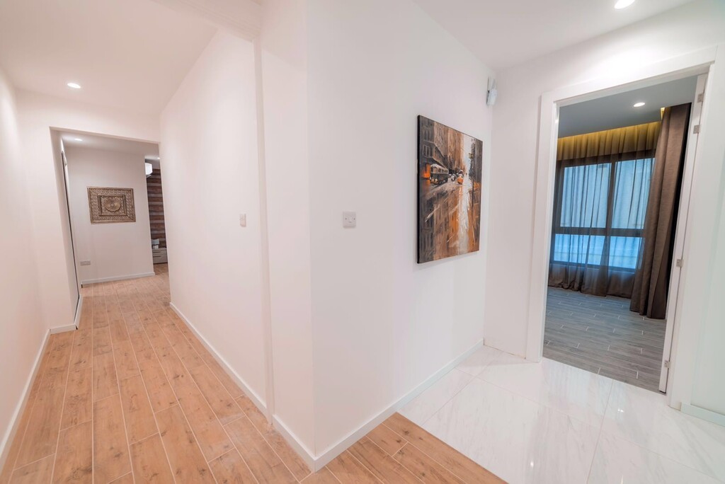 Luxury seafront apartment's Image 6