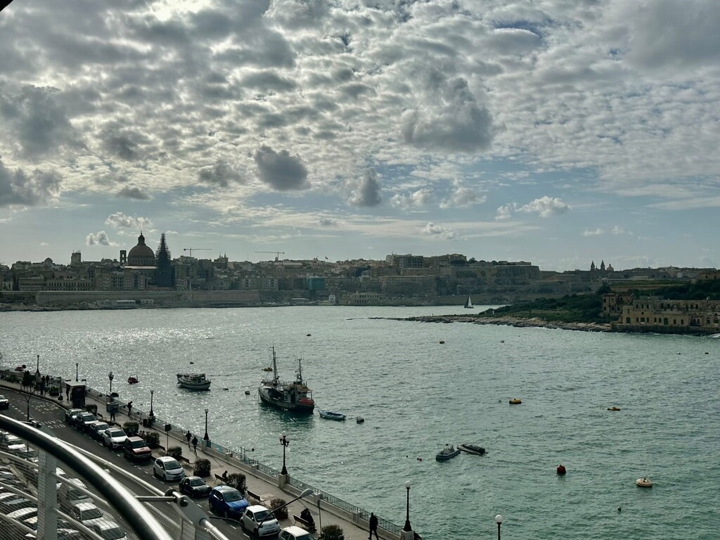 P_000227_Sliema-apartment-to-let