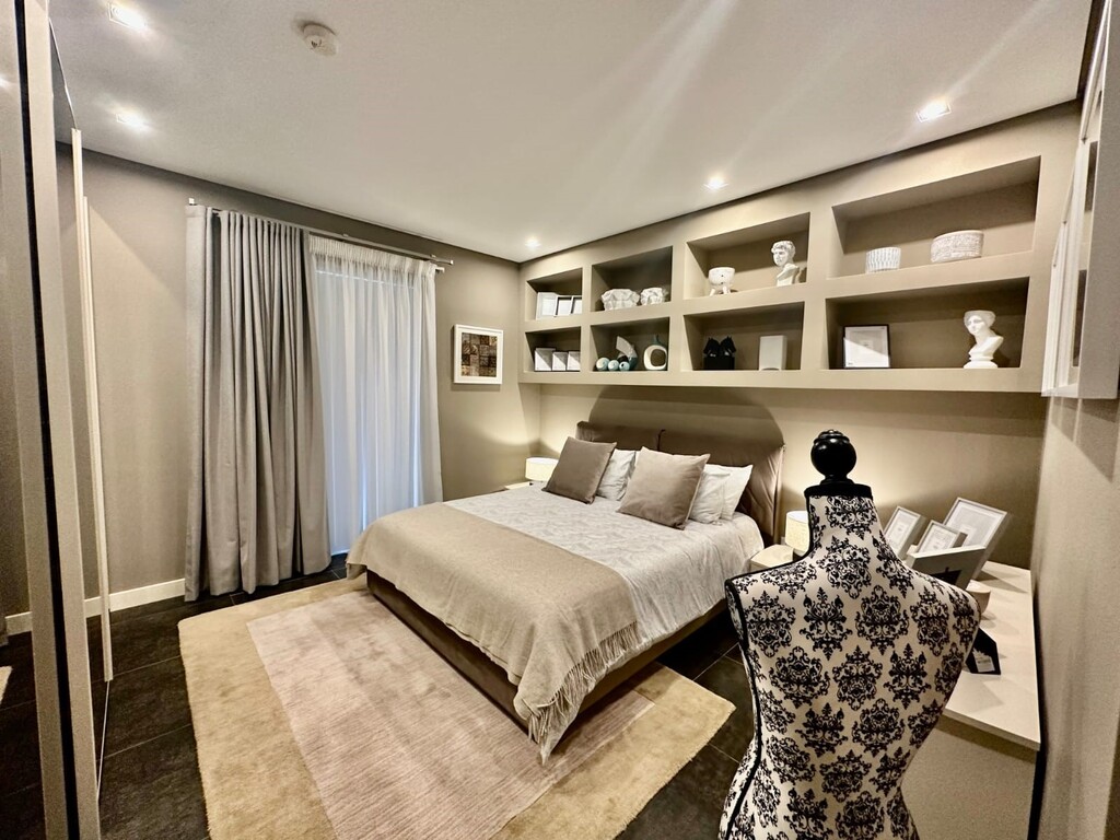 Luxury seafront apartment's Image 16