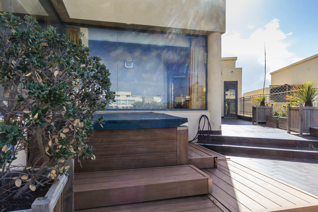 Portomaso Furnished Penthouse's Image 5