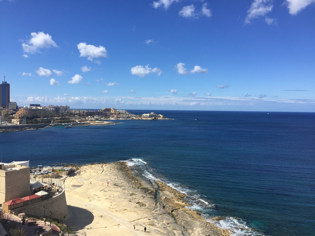 oyster real estate malta