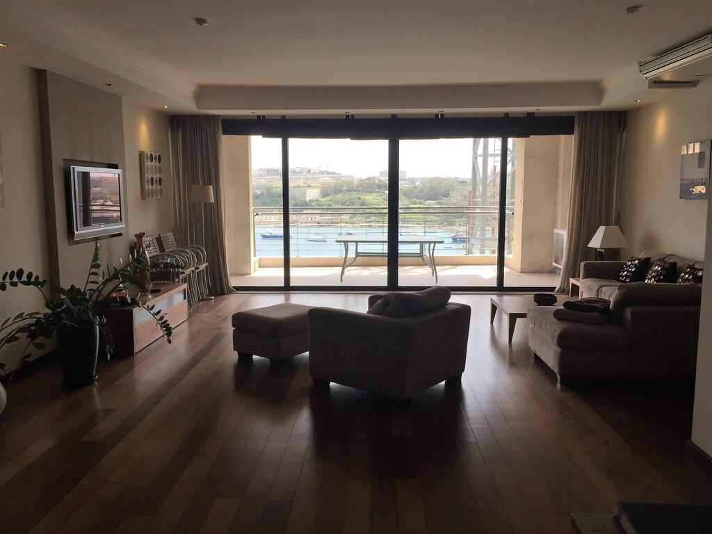 Sliema, Furnished Apartment's Image 3