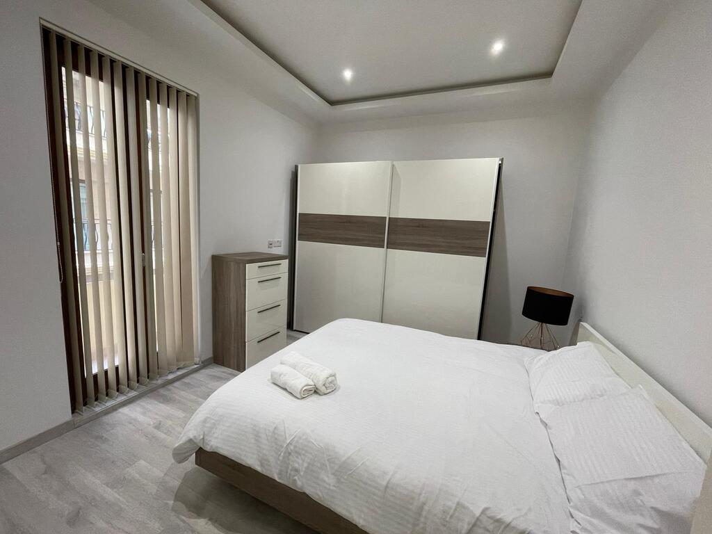 Sliema, Furnished Apartment's Image 3