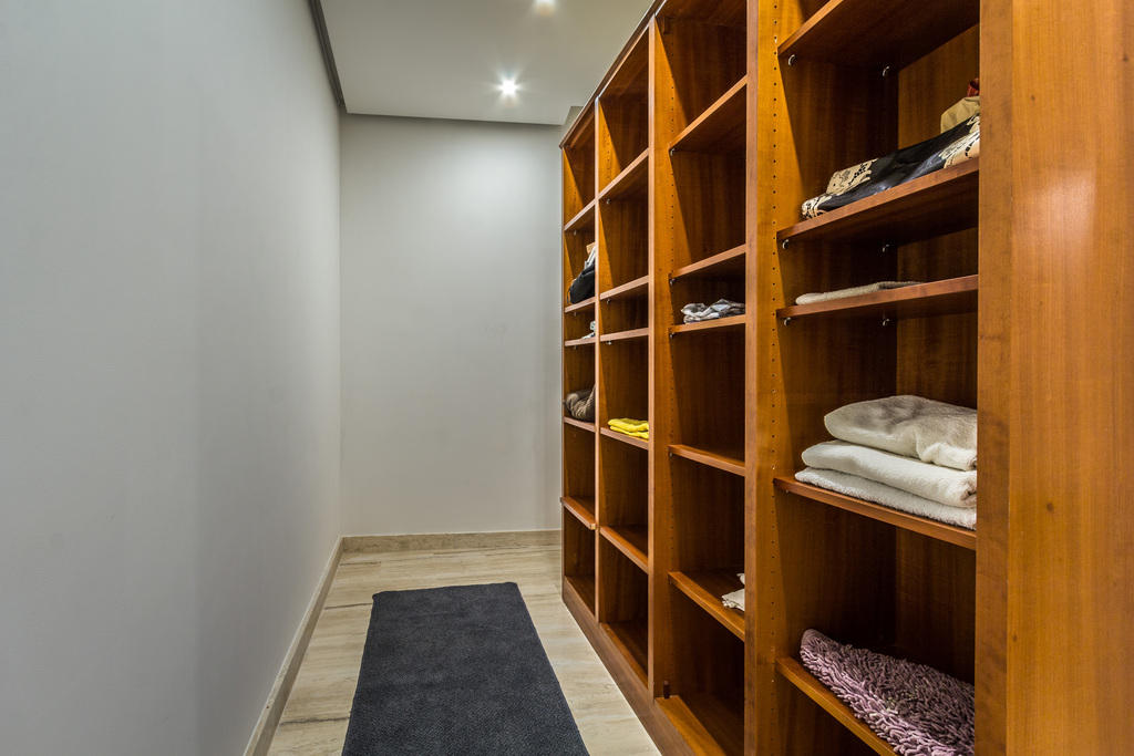 Luxury Apartment's Image 4
