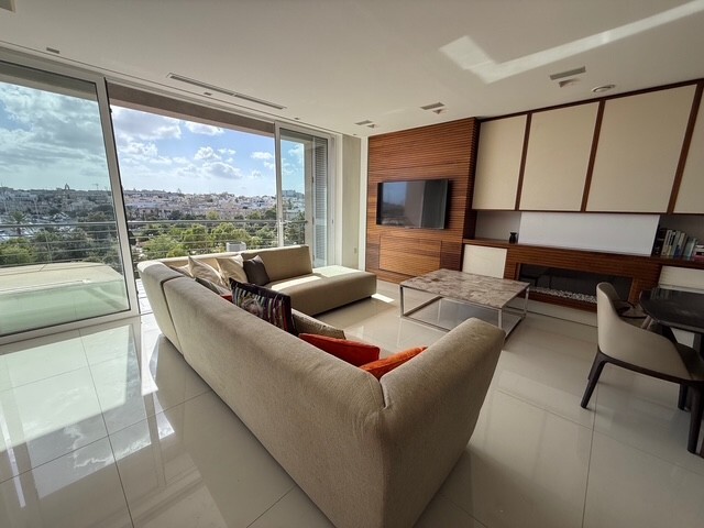 Gzira-2-bedroom-apartment-for-rent-christies-malta