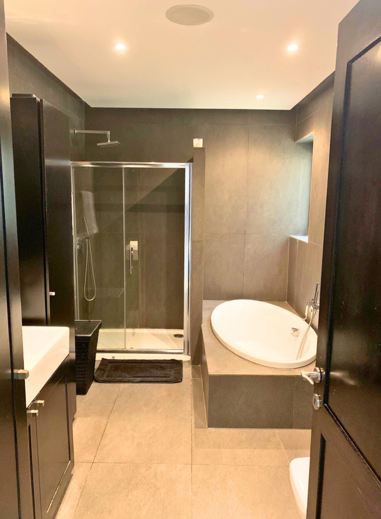 Sliema, Furnished Penthouse's Image 5