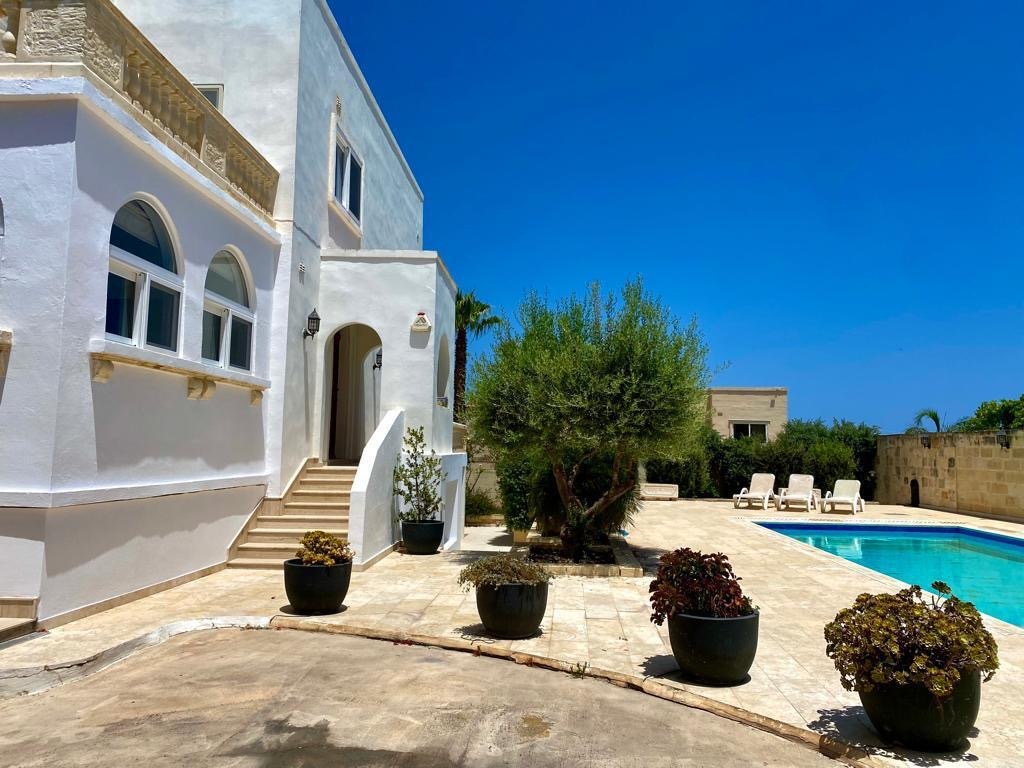 Madliena, Furnished Detached Villa's Image 5