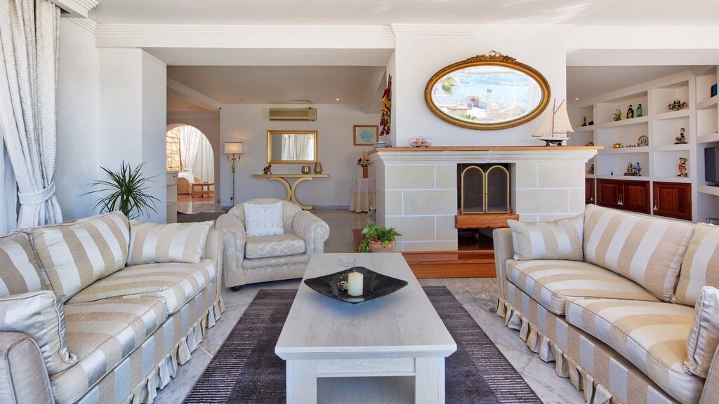 Santa Maria Estate Furnished Bungalow's Image 5