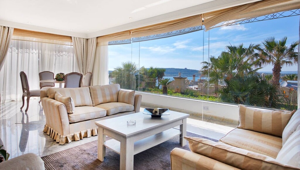 Santa Maria Estate Furnished Bungalow's Image 4