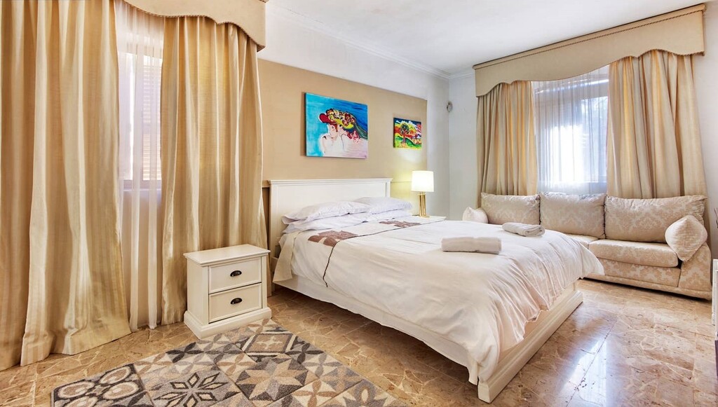 Santa Maria Estate Furnished Bungalow's Image 8