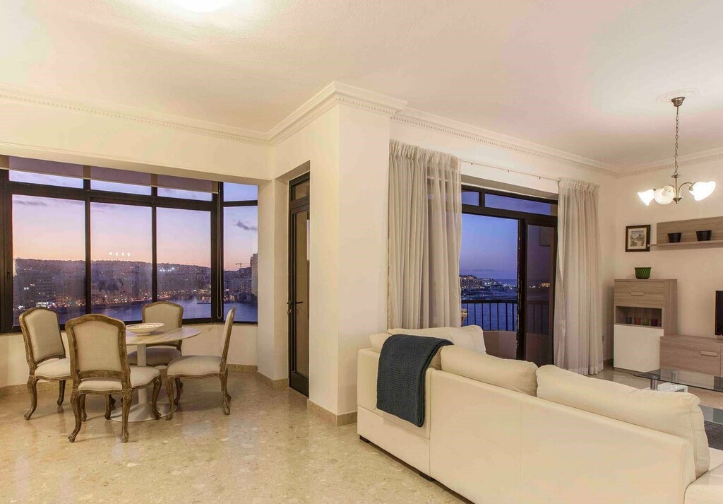 Seafront Apartment's Image 14