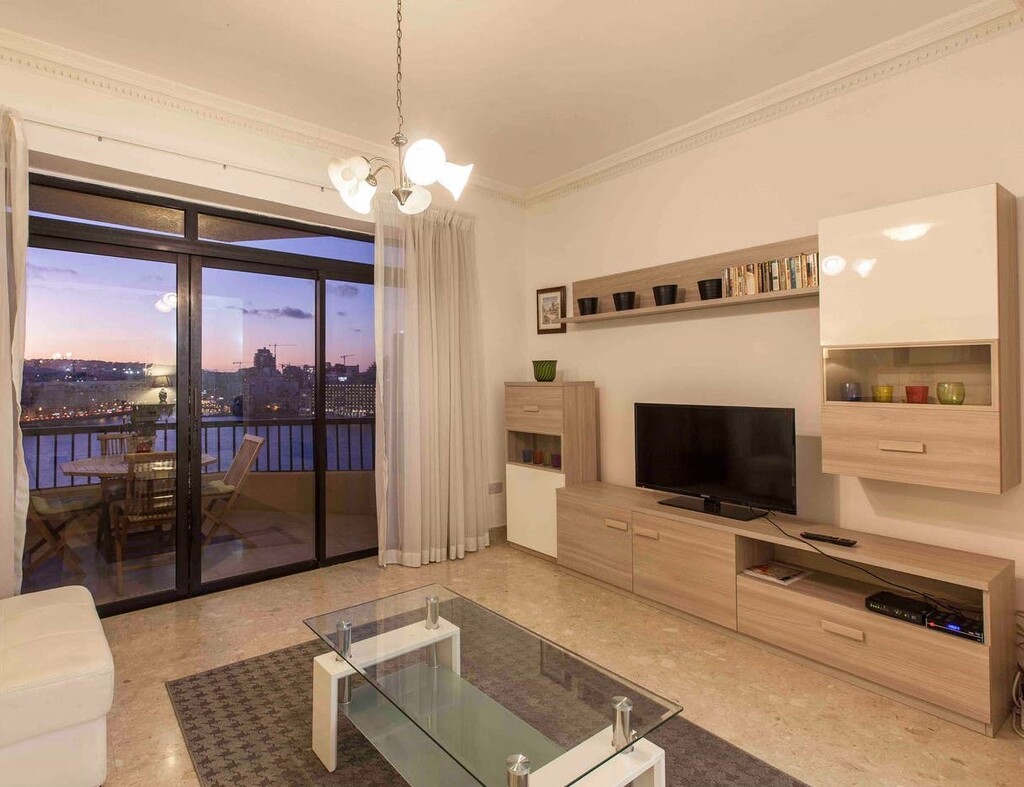Seafront Apartment's Image 6