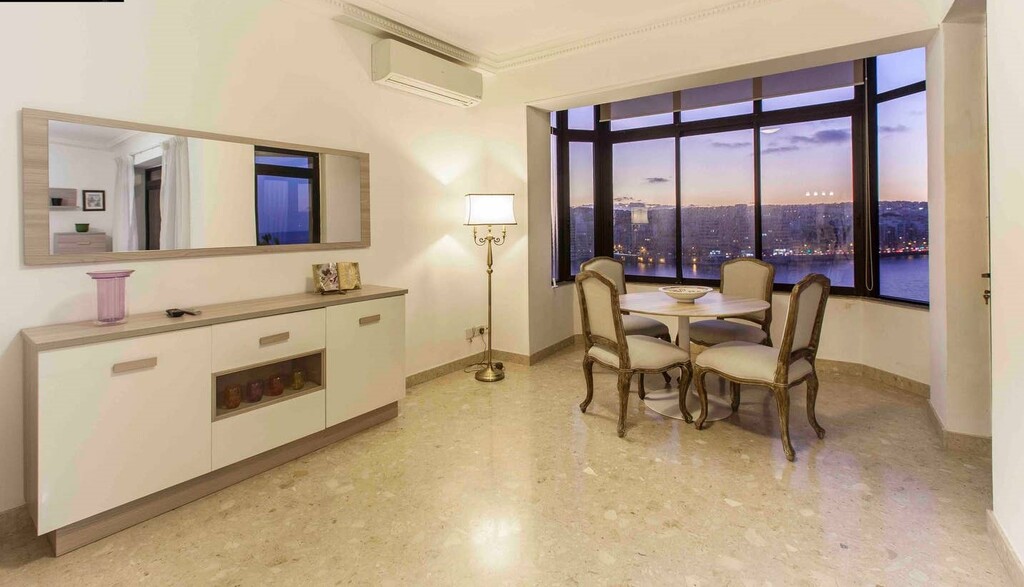 Seafront Apartment's Image 10