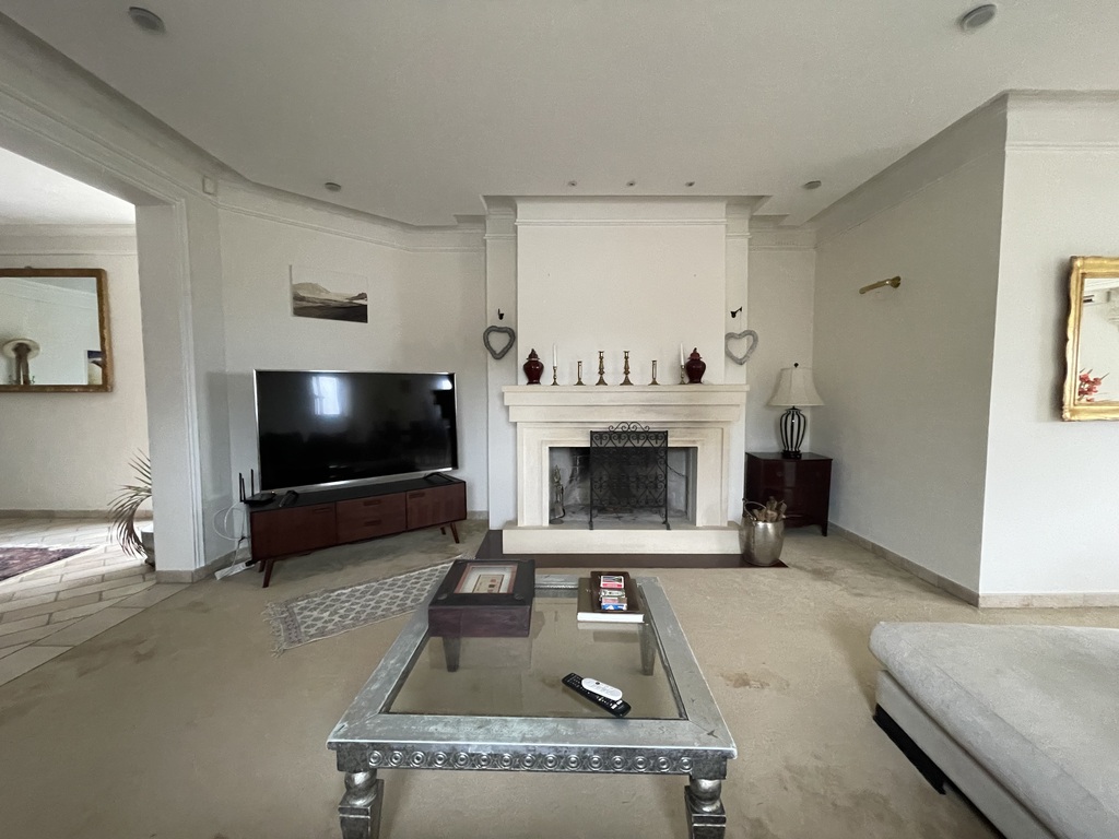 Madliena, Furnished Detached Villa's Image 3