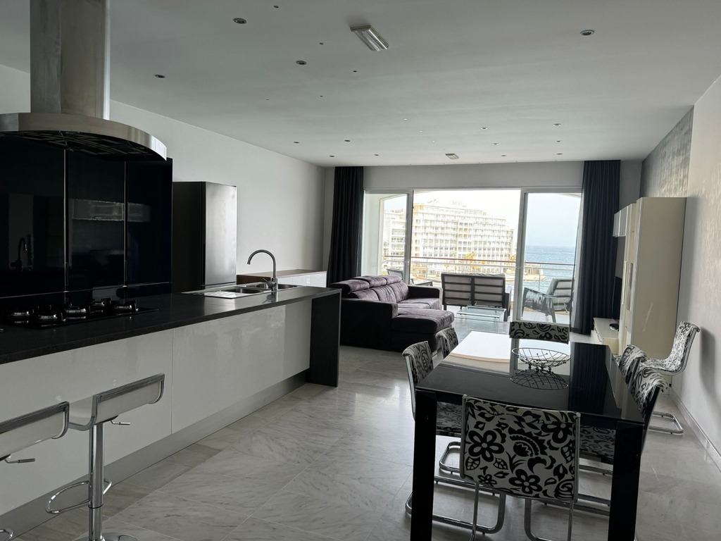 To-Let-St.Julians-Seafront-Apartment-Christies