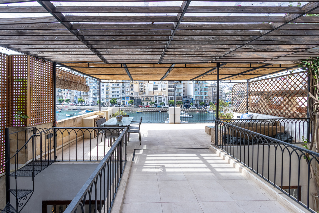 St.Julians-townhouse-to-let-18-osyter-christies