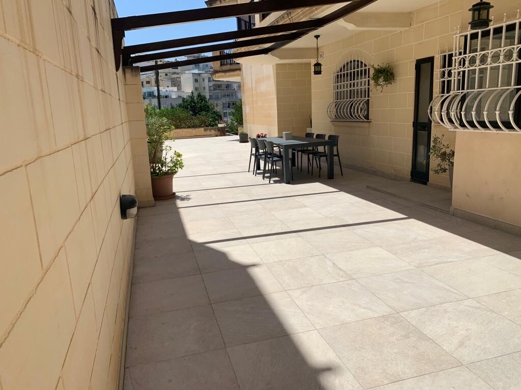 Swieqi, Furnished Maisonette's Image 10