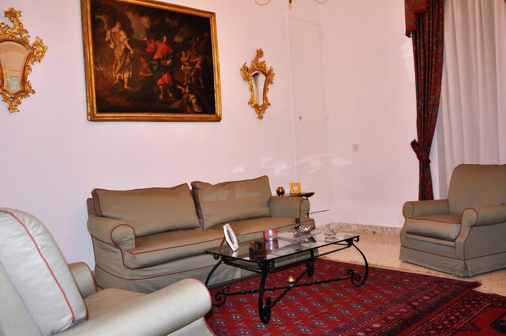St Julians, Furnished House of Character's Image 5