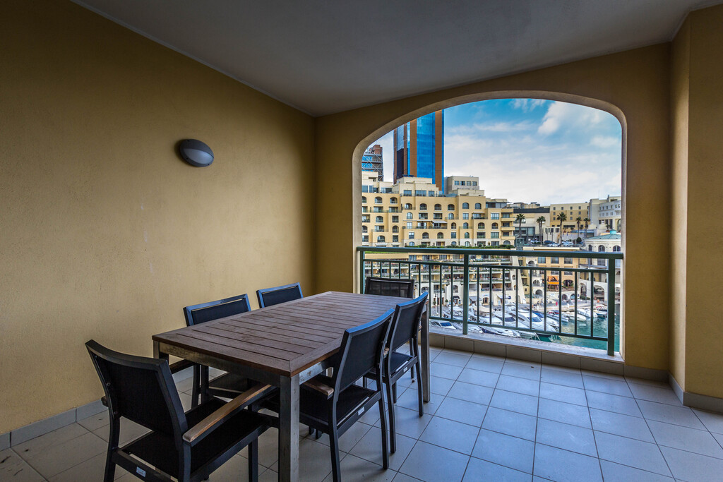 Portomaso, Furnished Apartment's Image 13