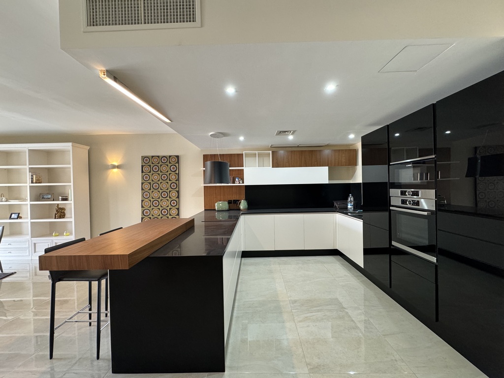 Portomaso, Furnished Apartment's Image 9