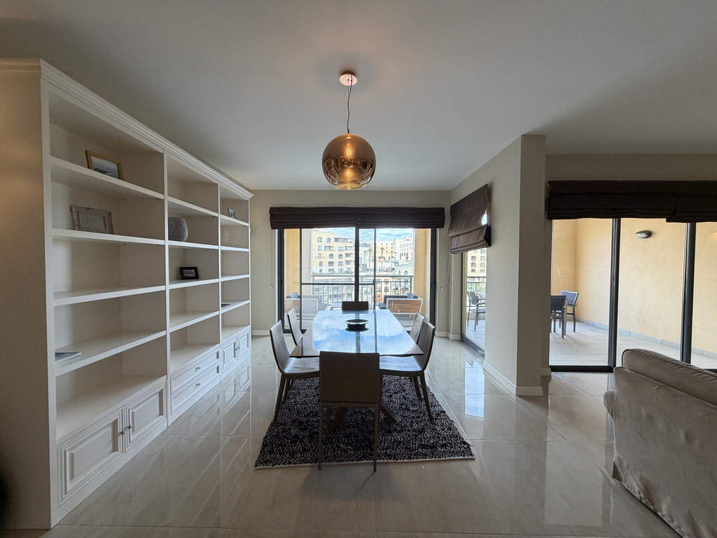 Portomaso-3-bedroom-apartment-christies-malta