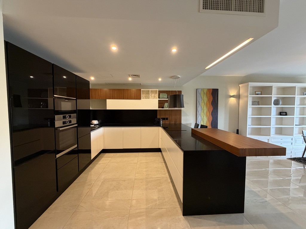 Portomaso, Furnished Apartment's Image 3
