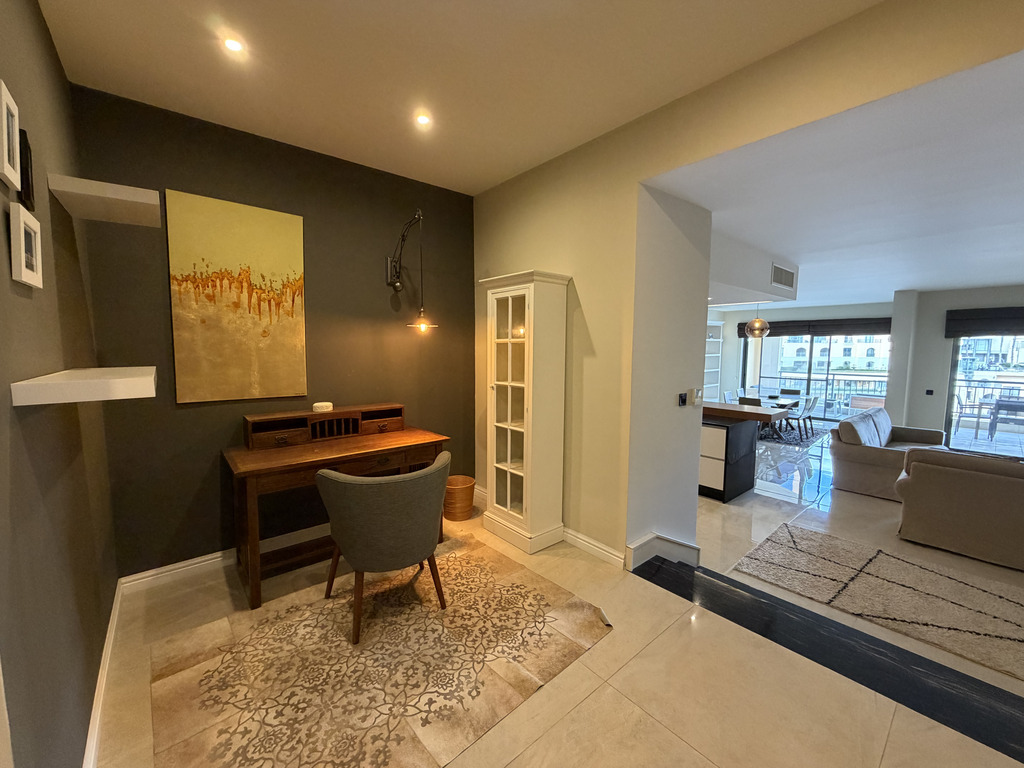 Portomaso, Furnished Apartment's Image 5