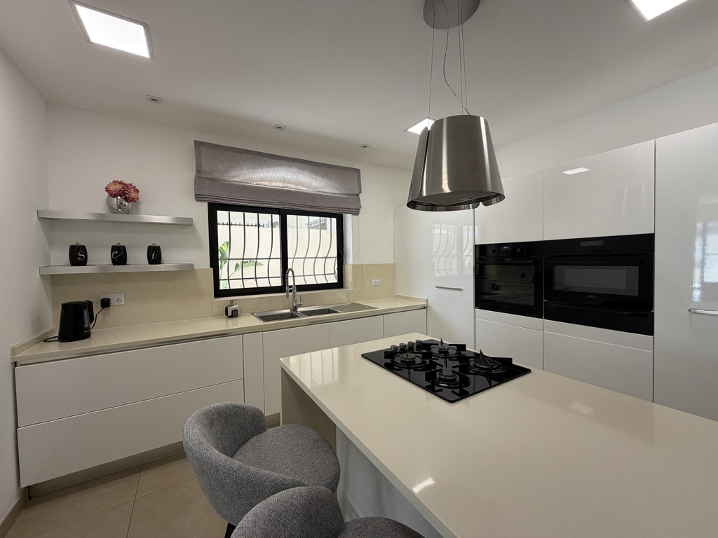 Swieqi-apartment-to-let-christies-malta