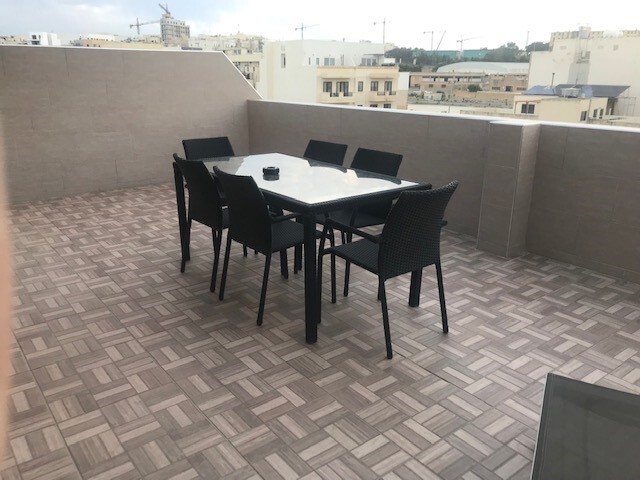 P_000803_Gzira-penthouse-to-let-