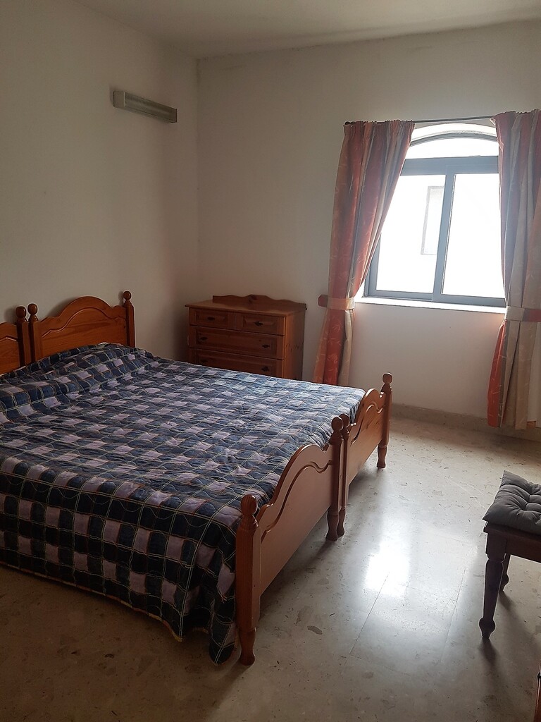 Pembroke, Furnished Penthouse's Image 5