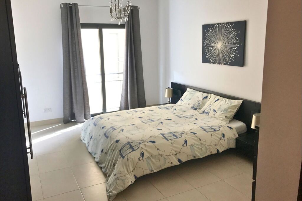 PenderGardens-Luxury-Three-Bedroom-Apartment-to-Let-Christies
