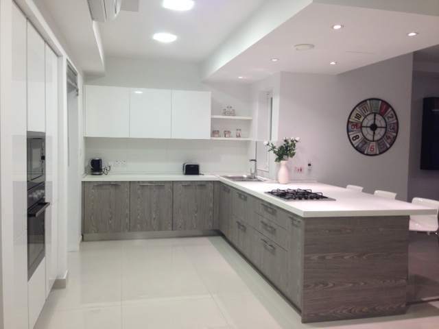 P_000984_Kitchen_Area.JPG