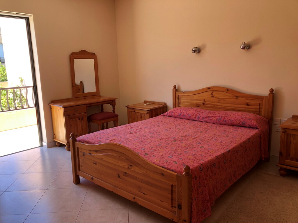 Madliena, Furnished Detached Villa's Image 13