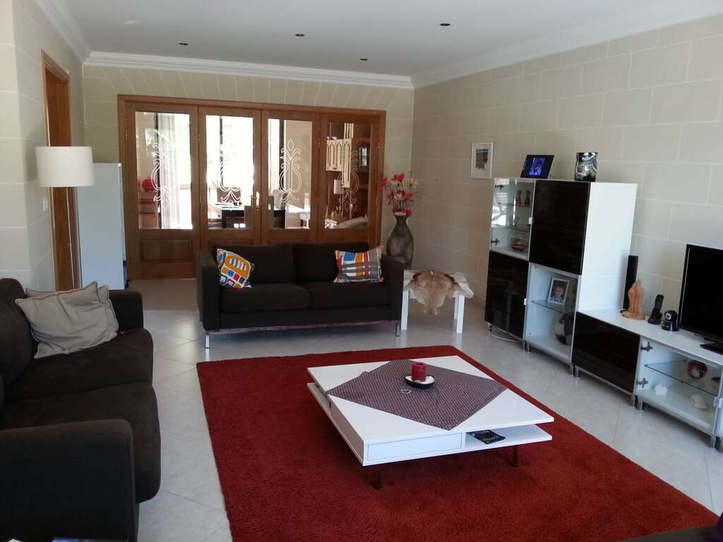 Madliena, Furnished Detached Villa's Image 7