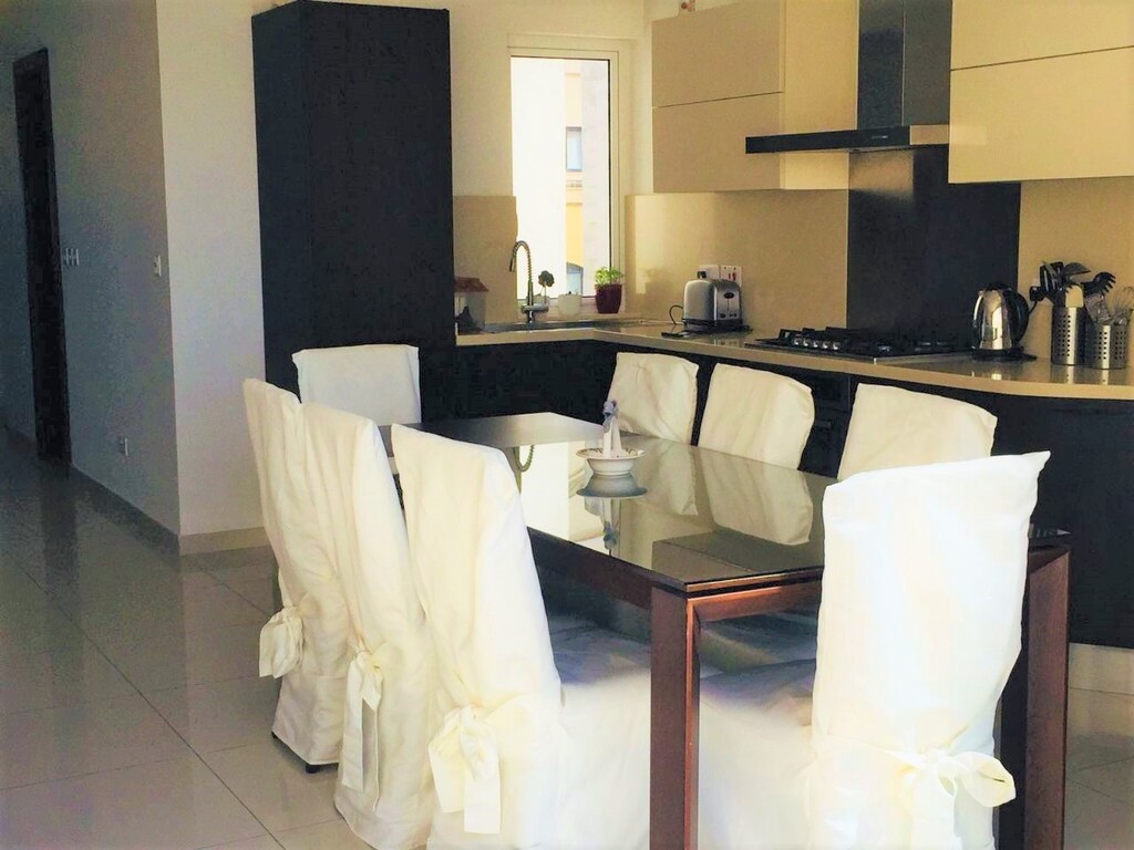 P_001193_Sliema-apartment-to-let