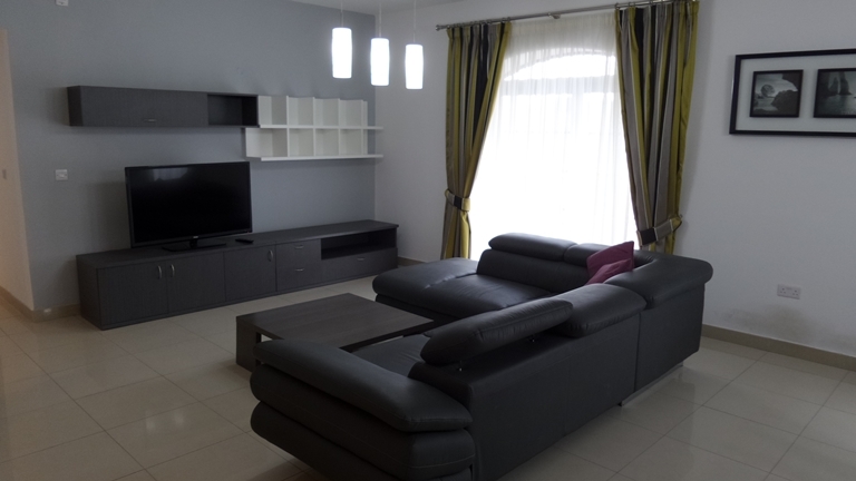 P_001202_Living_Room.jpg