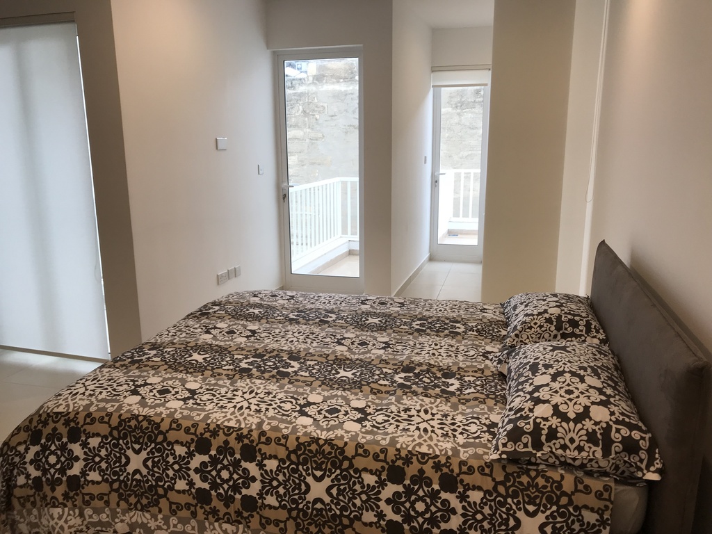 Sliema, Furnished Penthouse's Image 5