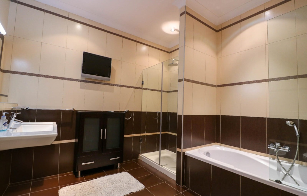 Sliema, Furnished Apartment's Image 13