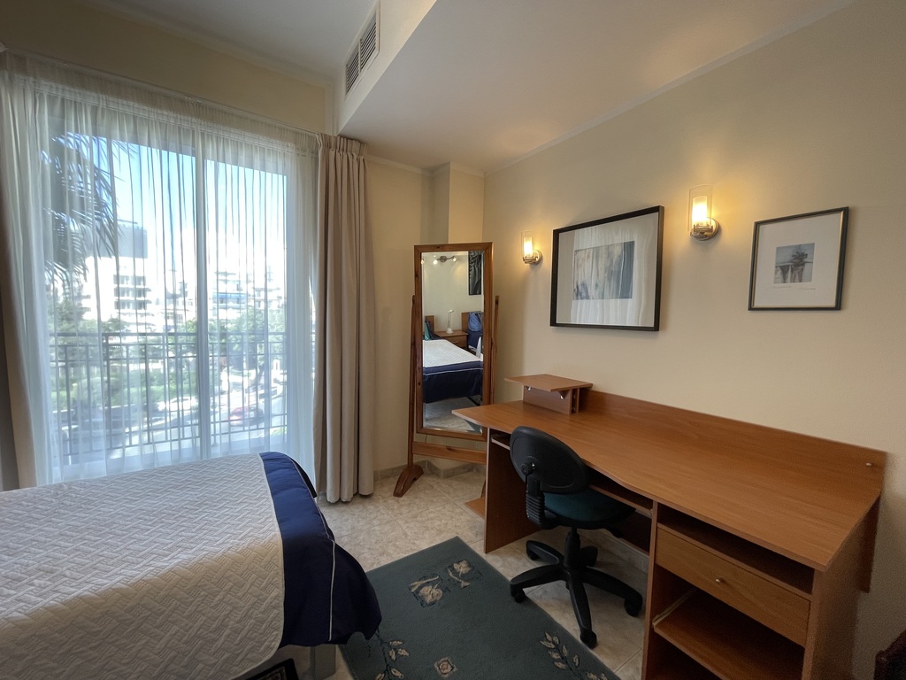 Portomaso, Furnished Apartment's Image 4