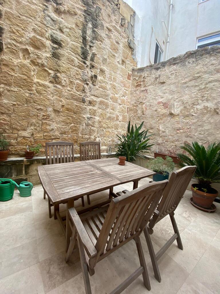 Sliema Furnished Town House's Image 4